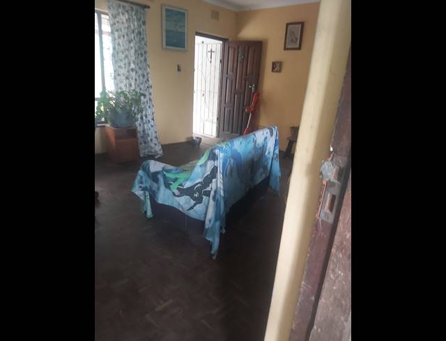 3 BEDROOM HOUSE SOLD IN SEA VIEW